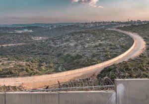 Il-muro-a-Bilin.jpg