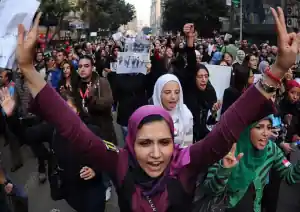 Donne Iran 2.jpg