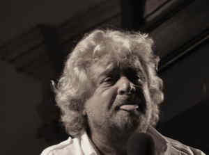 Beppe Grillo lingua 766x600