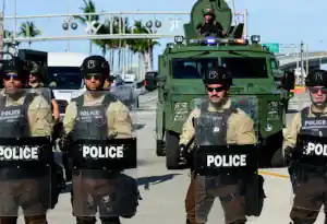 miami downtcontrol anti racism 185947620