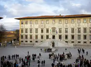 persone2 pistoletto 20121216 scuolanormale.jpg