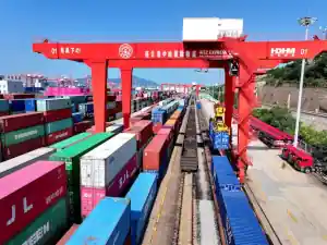 Conflitto commerciale UE Cina.jpg