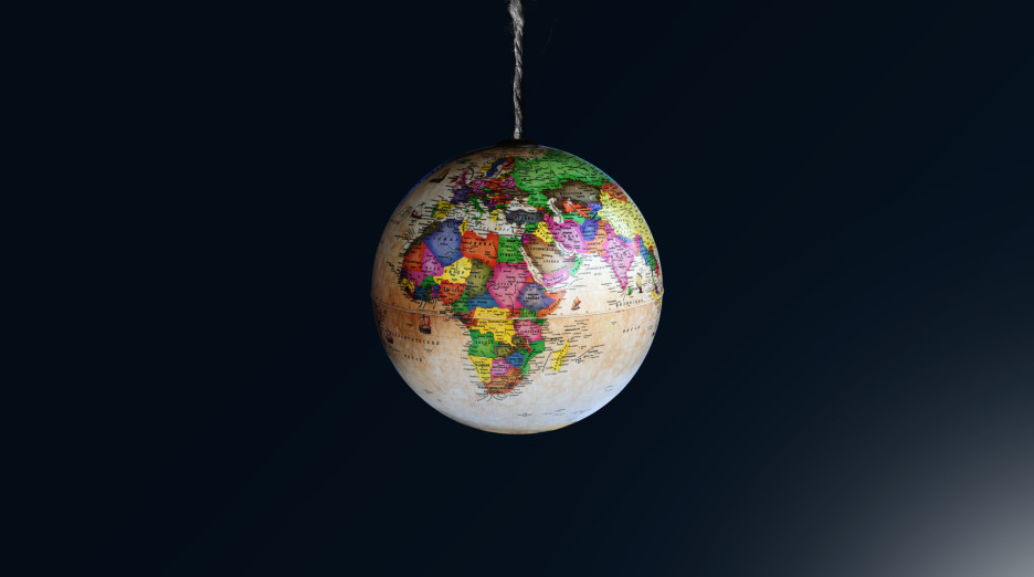 mondo appeso a filo.jpg