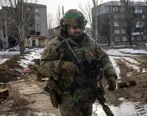 1677568853 cropped Bakhmut soldier Feb 24 AP