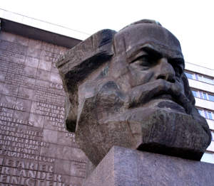 4d579989f459a06bb4be6c39e1df5046 L