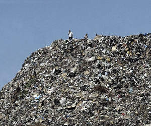 Capital garbage crisis