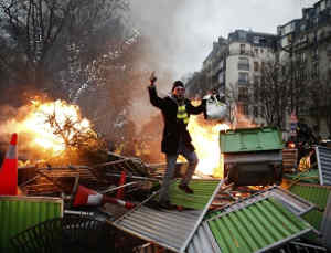 7796148616 un gilet jaune a paris le 5 janvier 2019