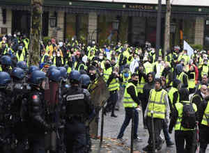 gilet gialli 1 dic 118252 detailp